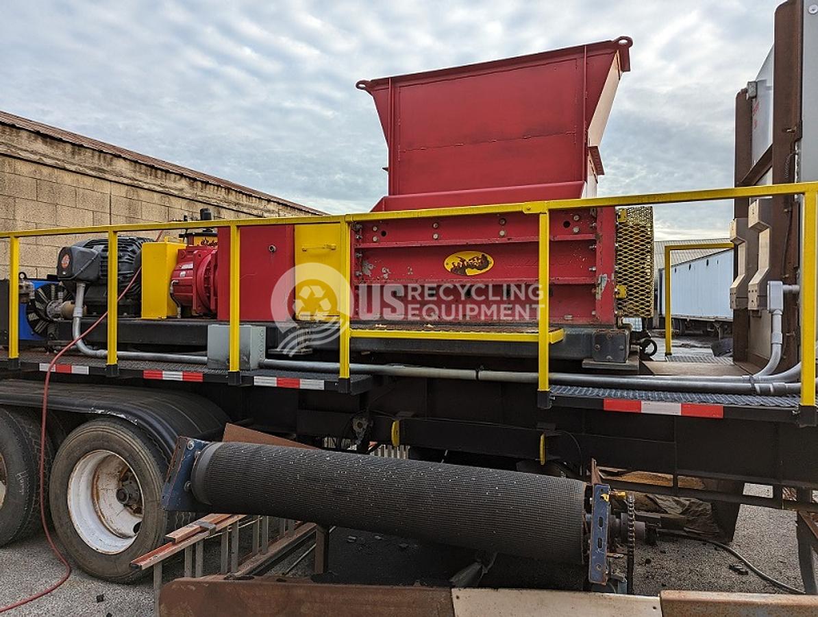 Used Jomar 200 HP Quad Shaft Mobile with 2 conveyors