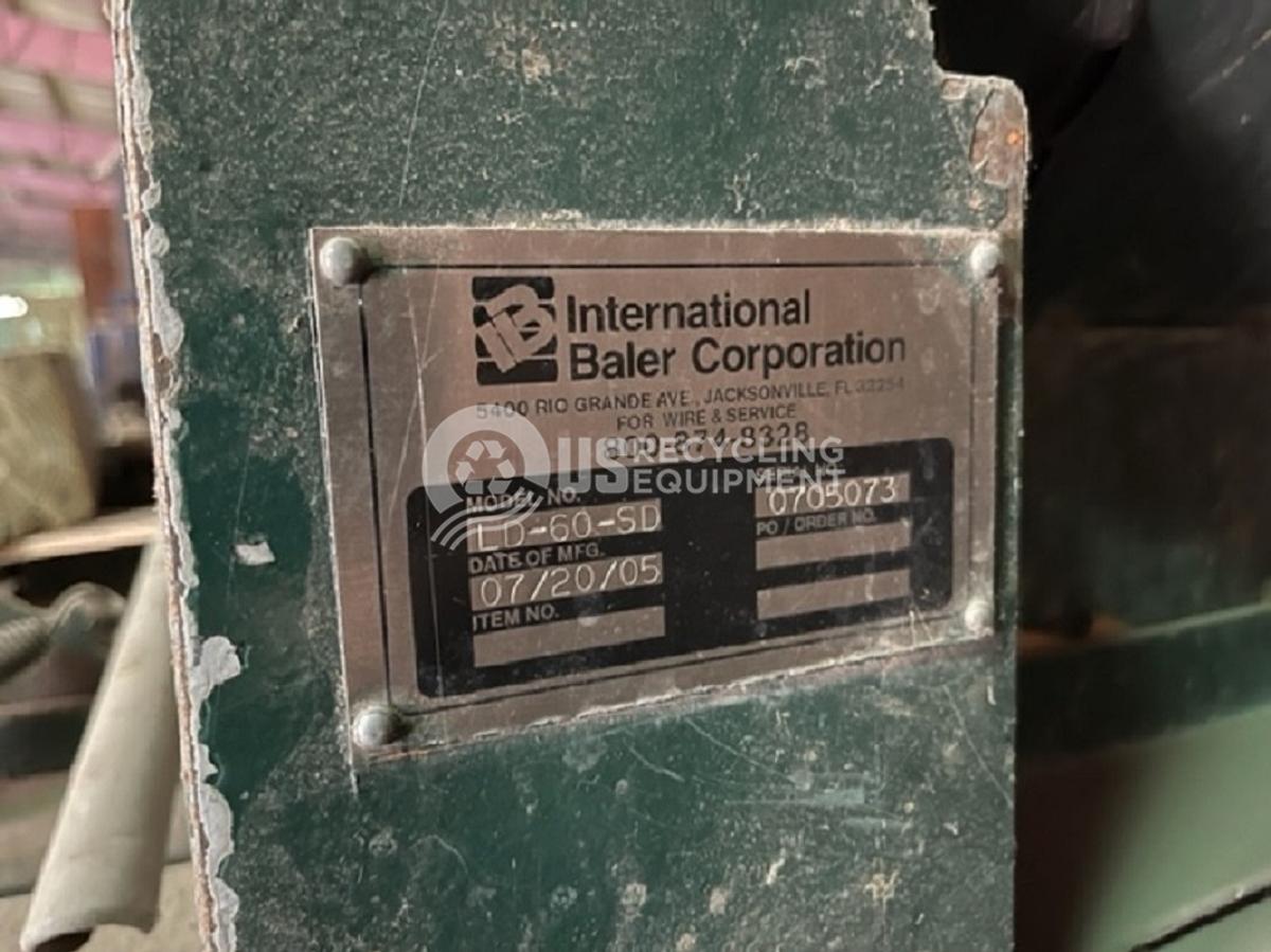 Used JV Manufacturing/International Two (2) Horizontal Balers JV HX-72-W / International LD-60-SD