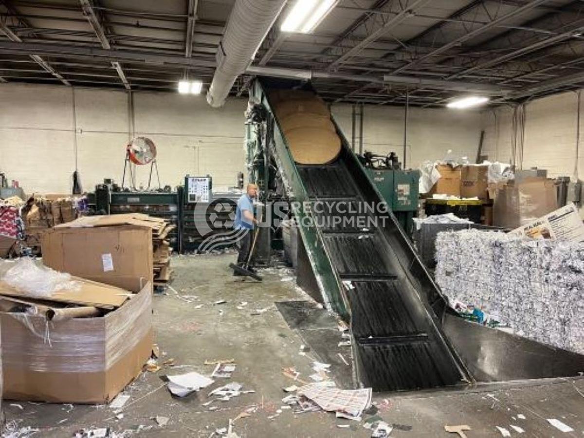 Used Selco HLO-518A-40 Auto Tie Baler with Fluffer & Conveyor