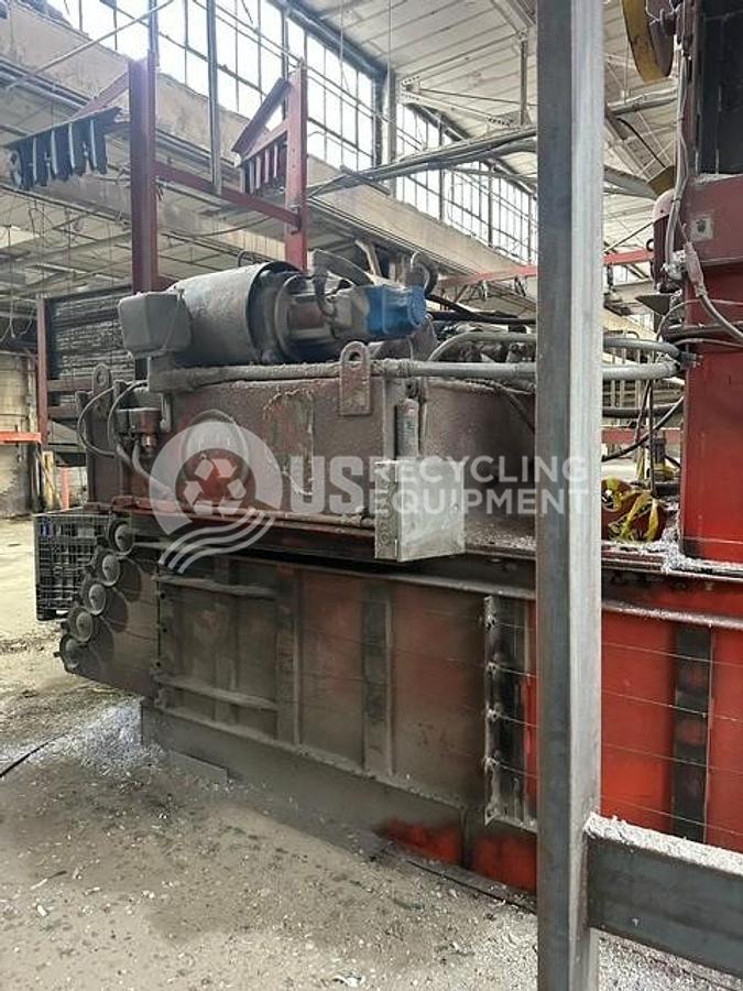 Used American Baler 7243H-10150 Horizontal Baler
