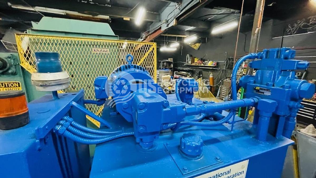 Refurbished American Horizontal Baler