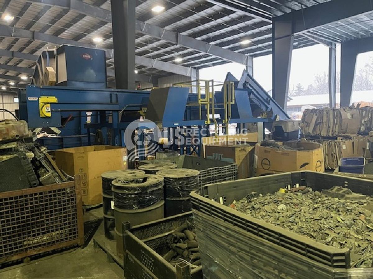 Used Unknown Manufacturer: Used 2 Man Sort Line