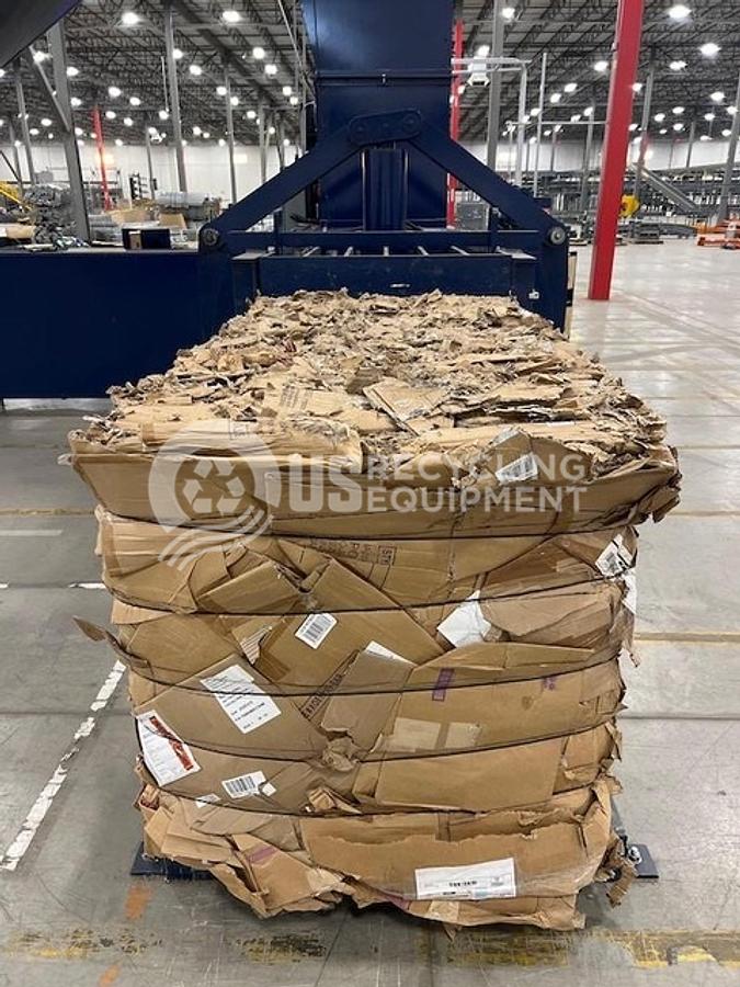 Used 2015 Max Pak HOE4260-509AR with Conveyor