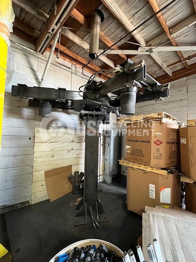 Used P&M Service 3 Station Gaylord/Tote Loading System