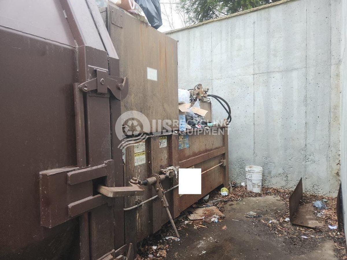 Used Unknown Manufacturer: Used 2 Yard Stationary Compactor & 2 Apartment Style Compactors