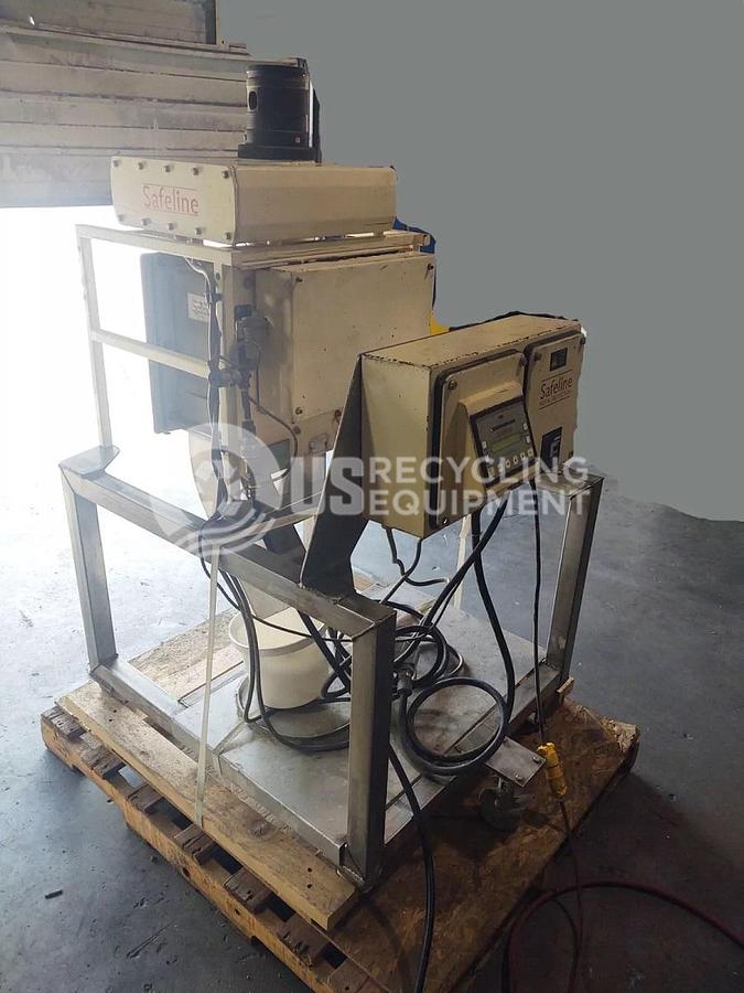 Used Safeline Metal Detector