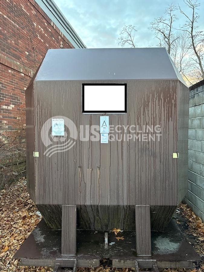 Used Accurate 2Yard Stationary with 40Yard Receiver Box