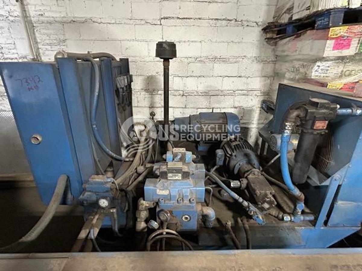 Used Harris Selco 2R-1050 Two Ram Horizontal Baler