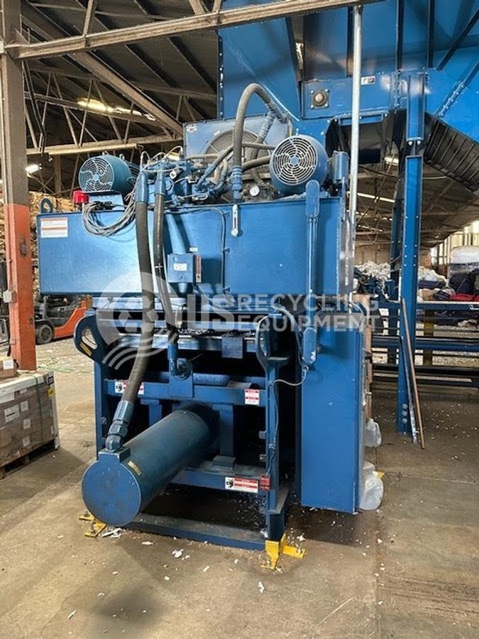 Used 2017 American 7242WS-10T30 Auto Tie