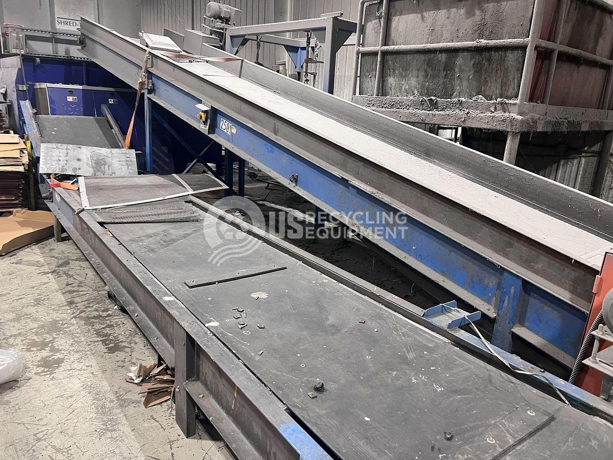 Used Unknown Manufacturer Used 48 inch x 30 foot Non-Cleated Rubber Belt Incline Conveyor