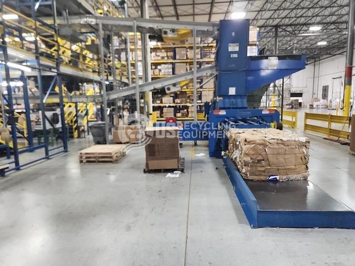 Used 2005 Balemaster Two (2) Horizontal