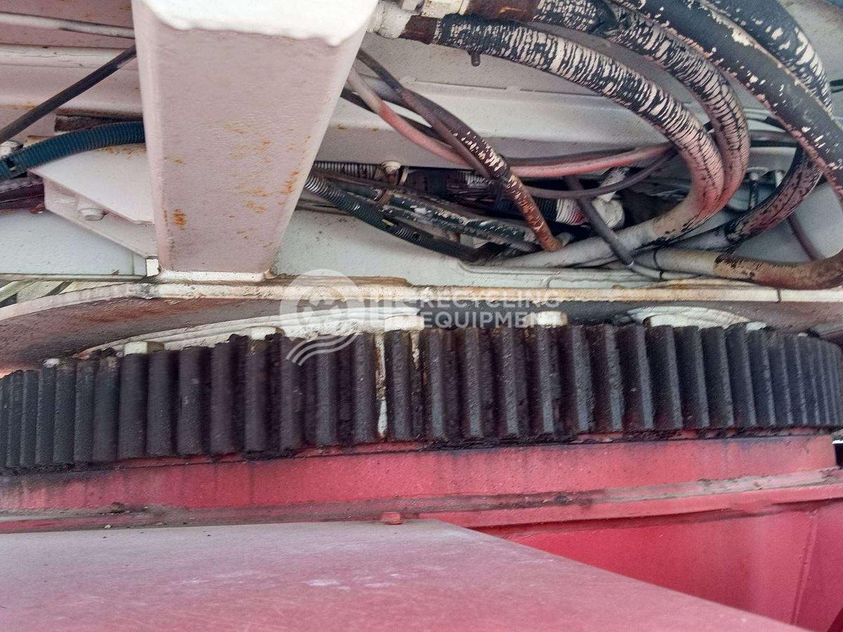 Used 1986 Link Belt H5P 8025 25 Ton Rough Terrain Crane