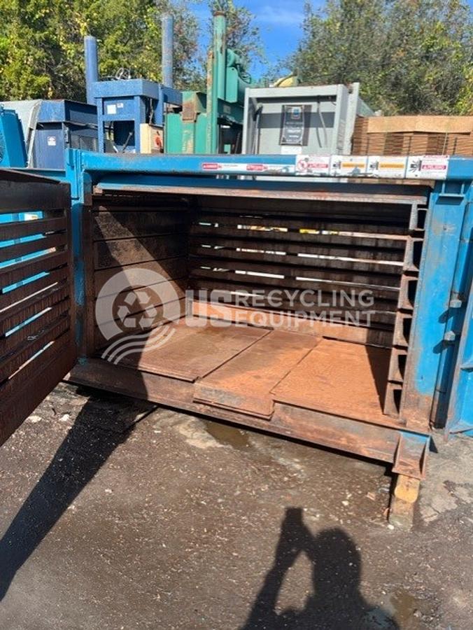 Used 2013 Marathon SE-504842-830 Baler with Conveyor