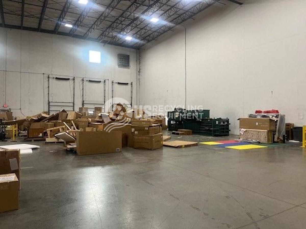 Used 1989 Selco HL-60-M Closed Door Horizontal