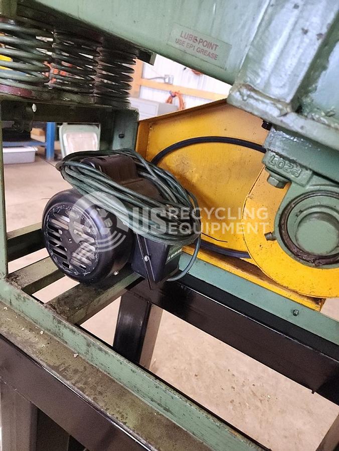 Used Ultramatic Partially Refurbished 2 Deck Screener