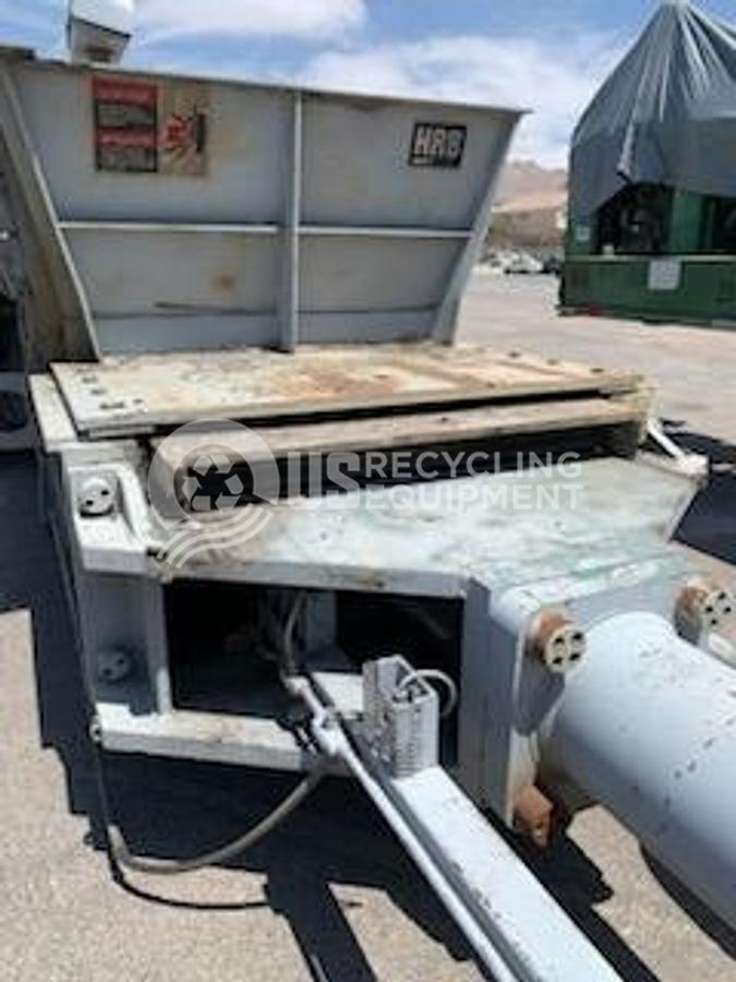 Used 1995 Harris HRB-8-NF 2 Ram