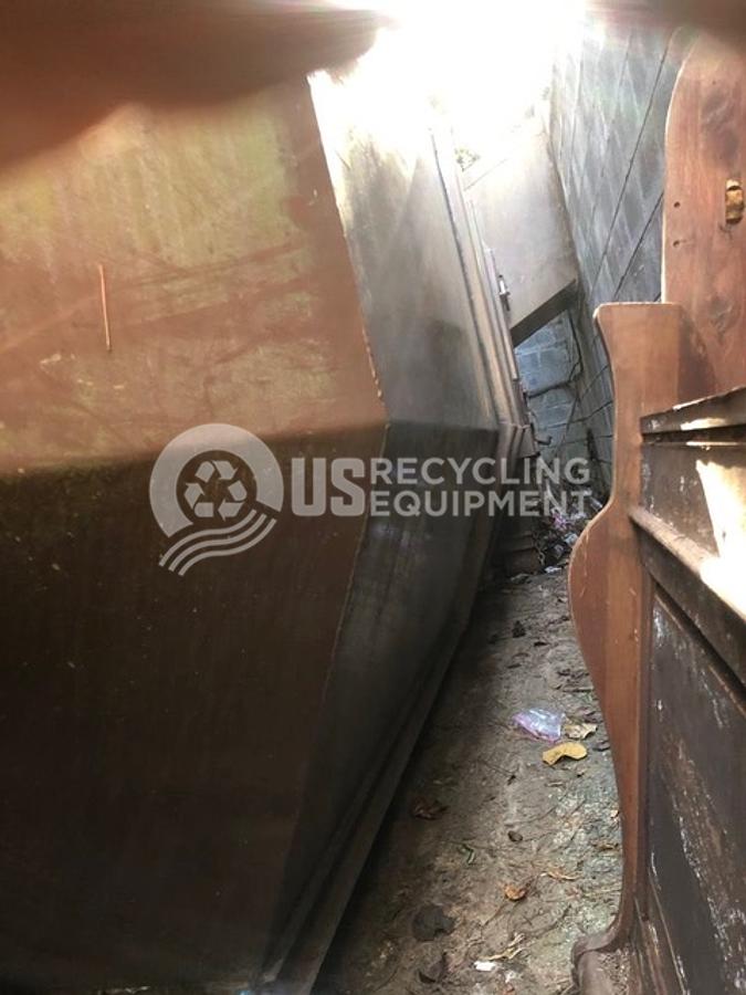 Used SP Industries CP-2102 w/32 Yard Box