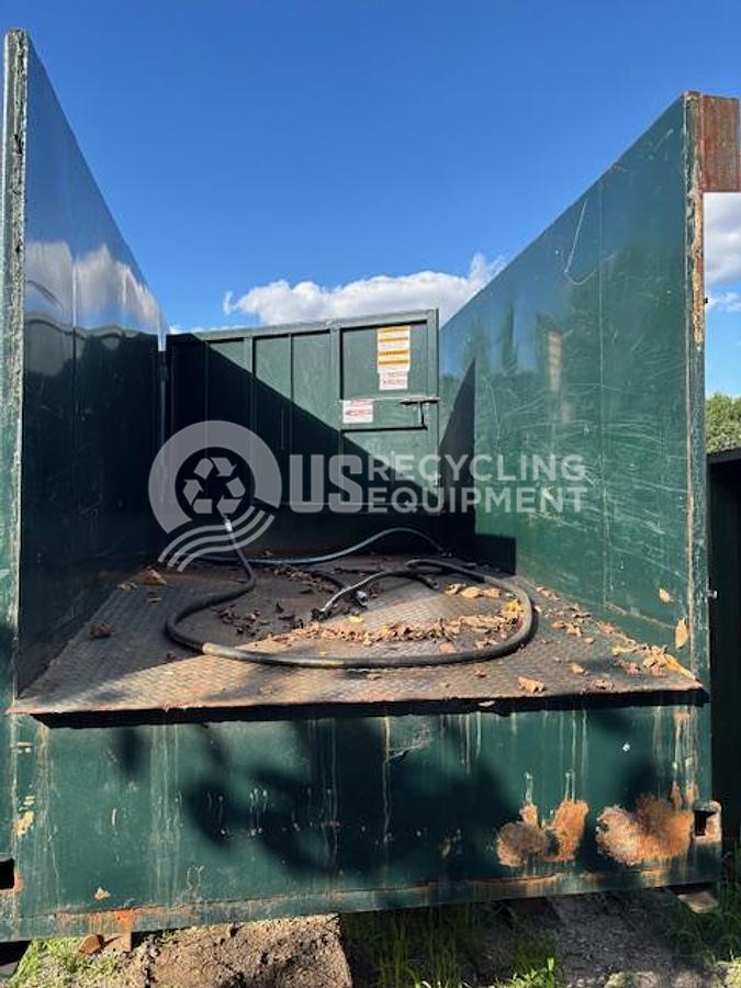 Used McClain 2.5 Yard Stationary