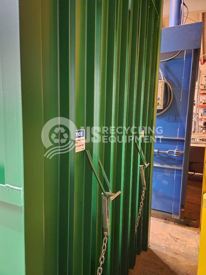 Refurbished Refurbished PTR Vertical Baler