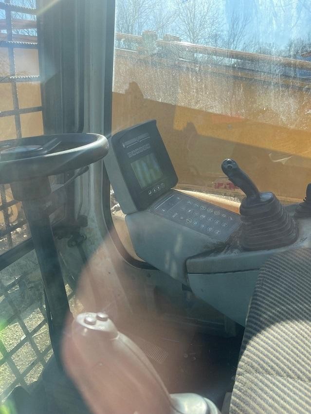 Used Liebherr 924 Excavator with LaBounty Shear