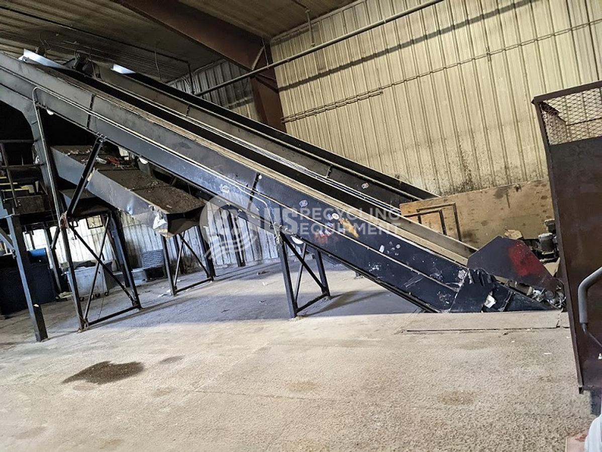 Used Unknown Manufacturer: Used 44' Cleated Infeed Conveyor