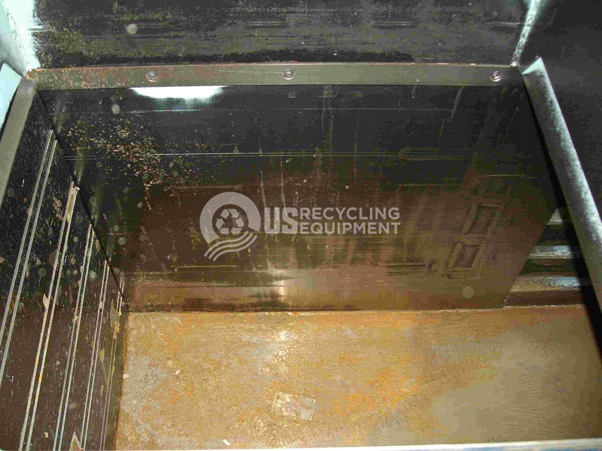 Used Balemaster  E-4025G Manual Tie Open End Horizontal