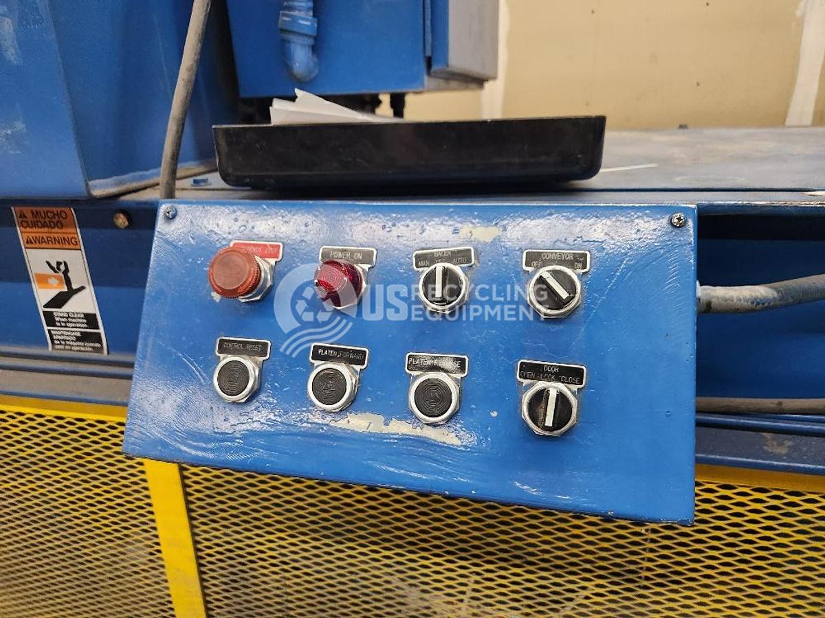 Used Harris/Selco HL12XHD Closed Door Horizontal Baling System