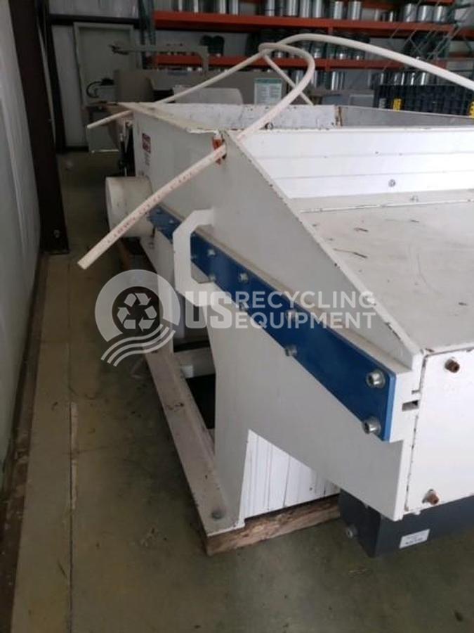 Used 2010 Vecoplan RG 42/60XL Shredder with Incline Conveyor