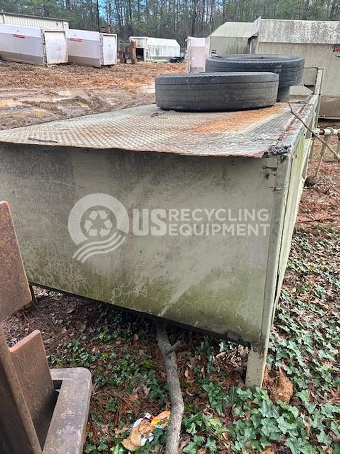 Used Wastequip / McClain 4 Yard Stationary Compactors