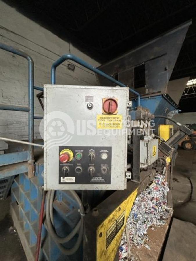 Used Harris Selco 2R-1050 Two Ram Horizontal Baler