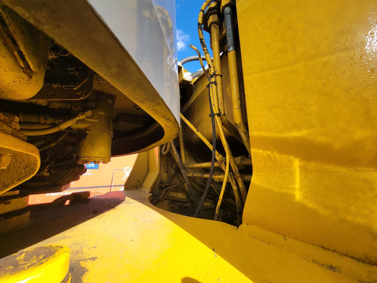 Used New Holland W-130D Front Loader