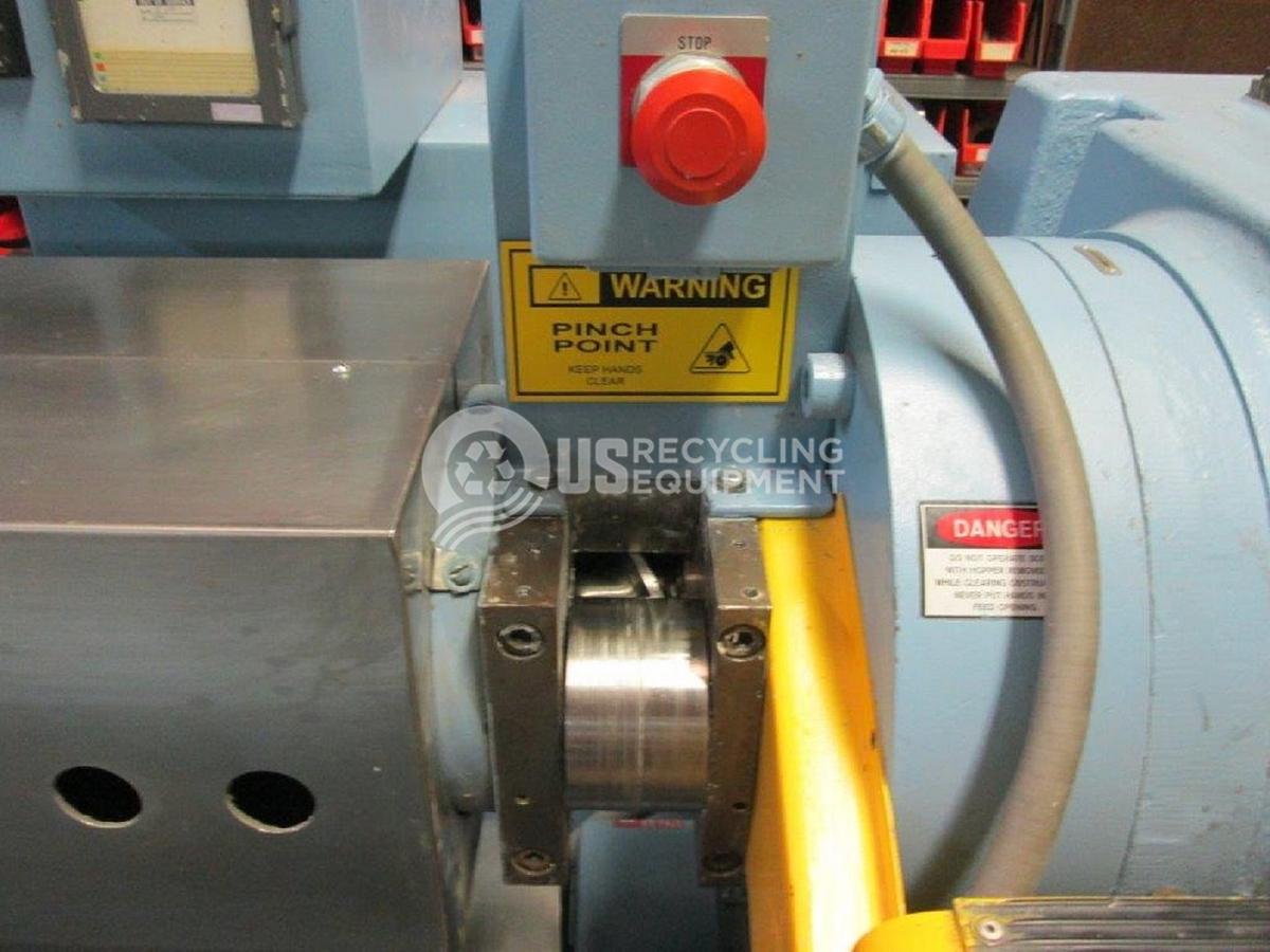 Used Killon Davis 2-1/2 Hot Melt Rubber Extruder