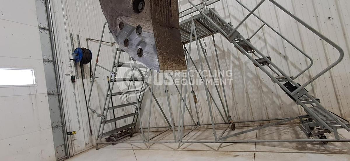 Used 2010 Volvo EC210CL Excavator with Genesis GXP400 Shear