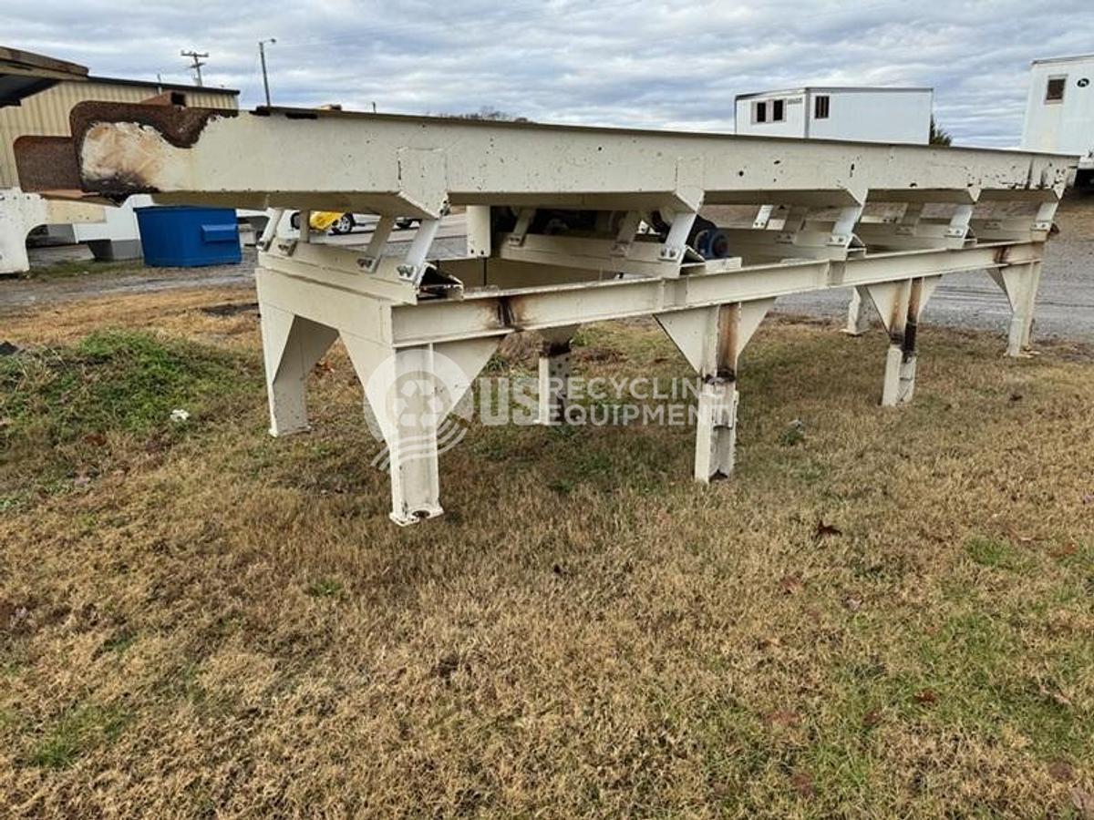 Used Unknown Manufacturer: Used Two (2) Vibratory Conveyors