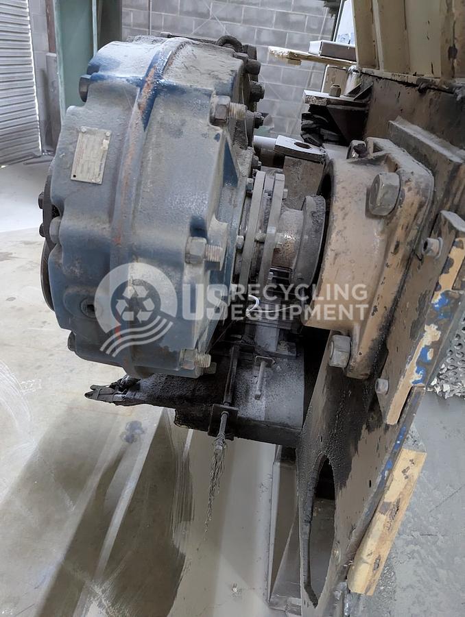 Used 1995 Challenger 52" x 50" Single Shaft