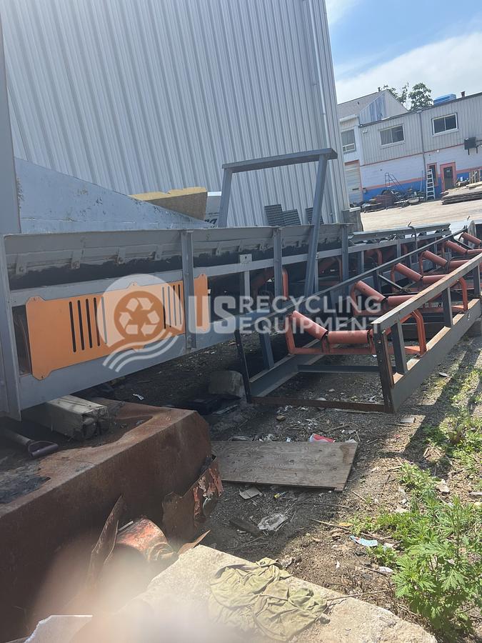 Used Unknown Manufacturer: Used U Shaped Feeder Conveyor