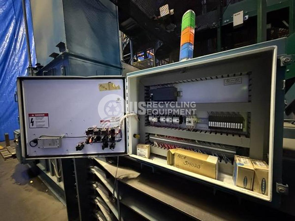 Used American Baler 6042HE-930 Manual Tie Horizontal