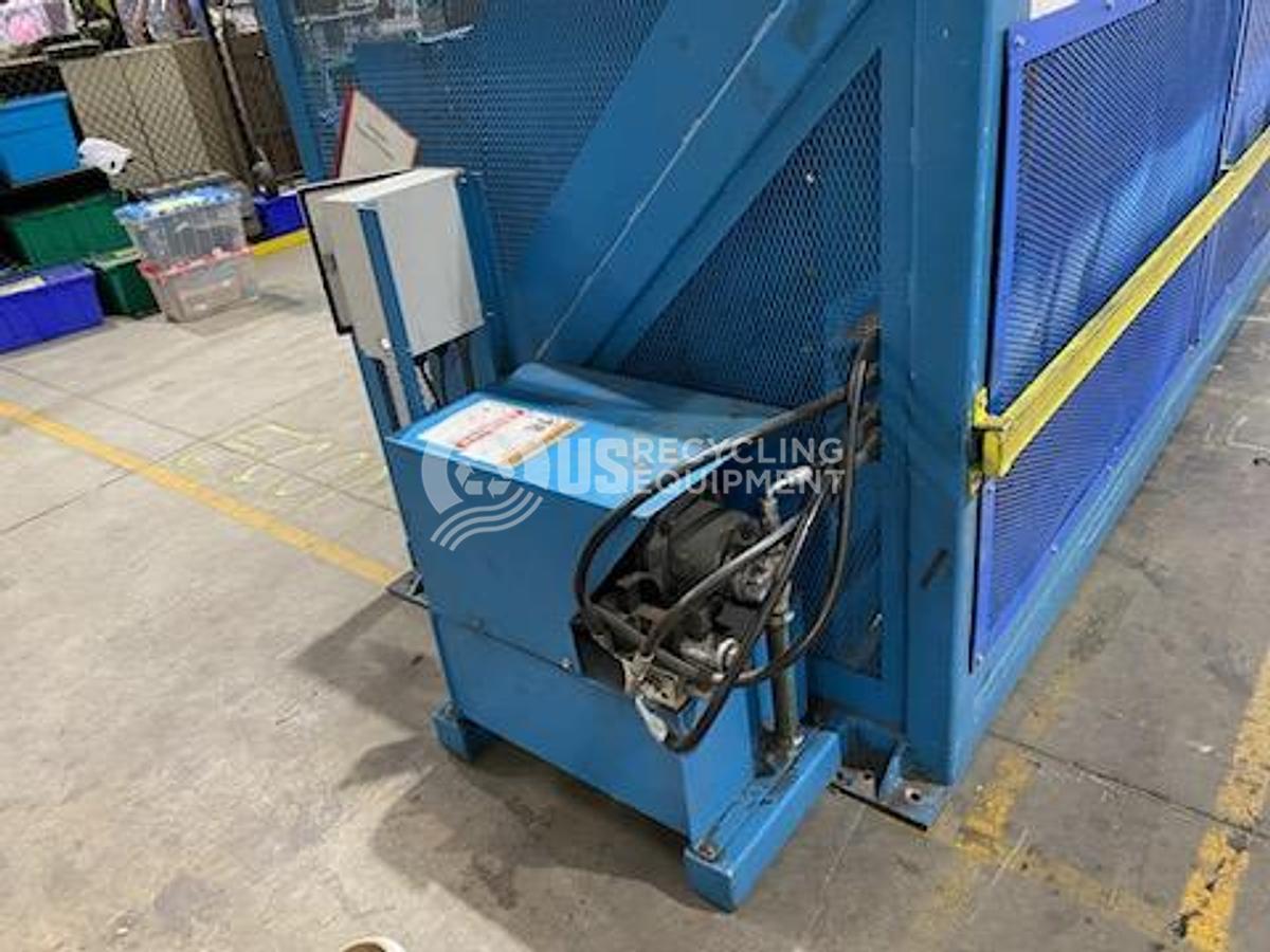 Used 2014 Summit Tipper