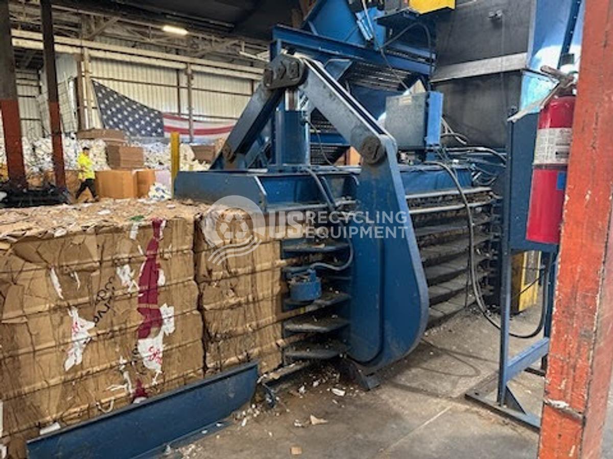 Used 2017 American 7242WS-10T30 Auto Tie