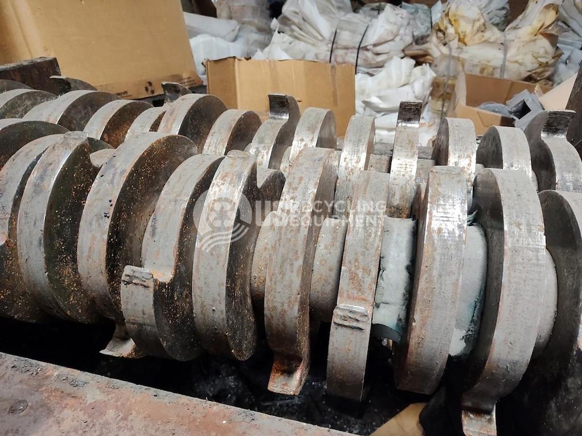 Used 1998 Shred-Tech ST100 Dual Shaft