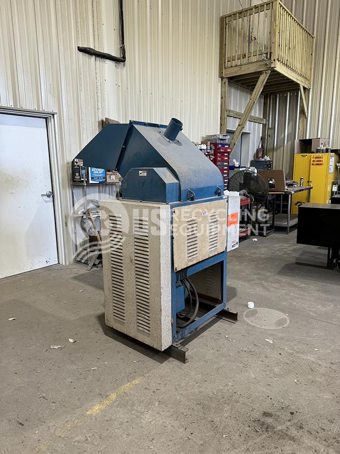 Used Avangard FD25A1B Hot Foam Melt Densifier