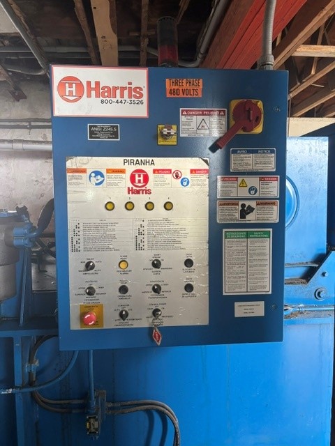 Used Harris Piranha Full Penetration Closed Door Horizontal