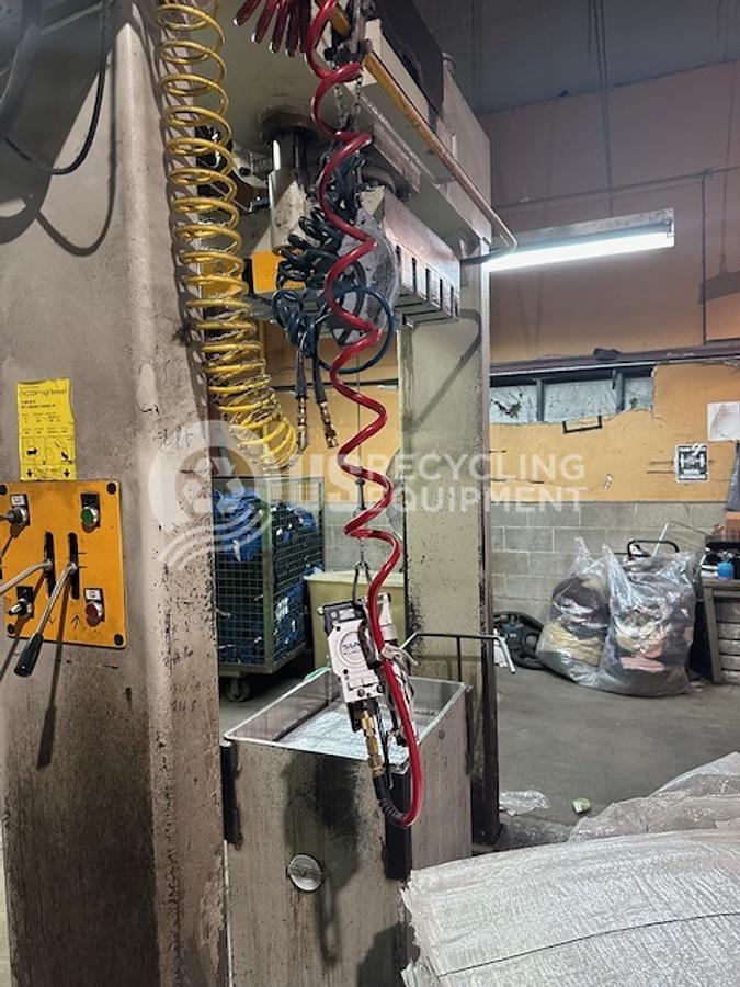 Used Dabizzi Two (2) D-40 Vertical Pit Balers