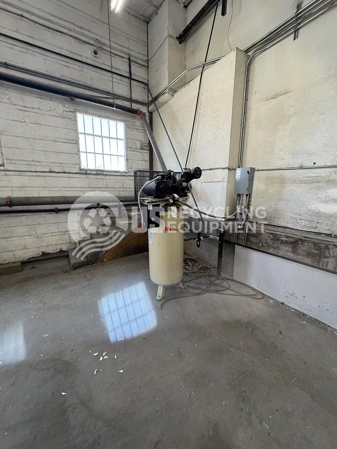 Used Ingersoll Rand 2340 5HP Air Compressor