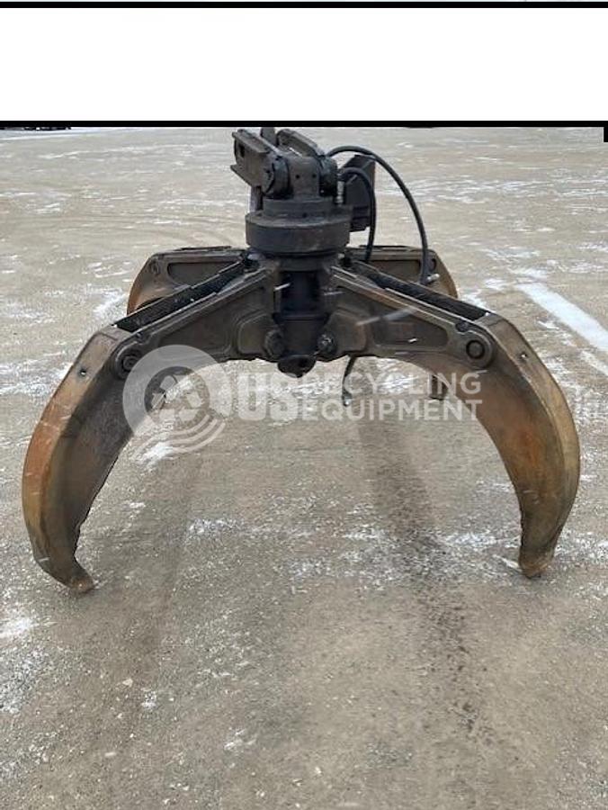 Used Caterpillar 4-Tine Grapple