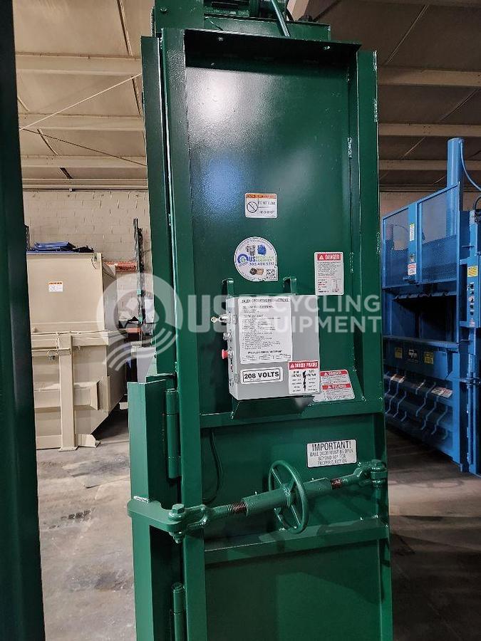 Refurbished 2009 PTR 2300HD Vertical Baler