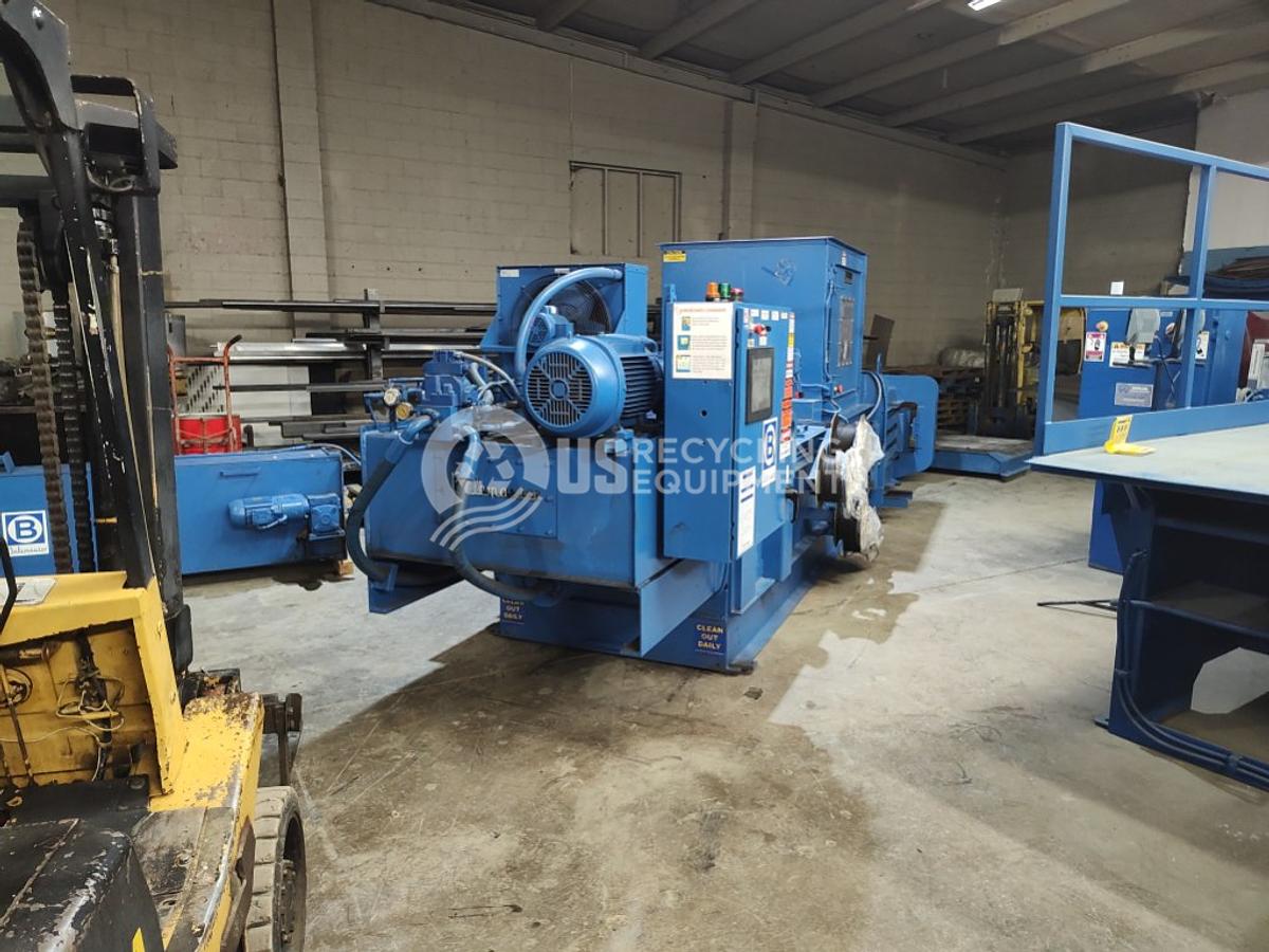 Refurbished 2010 Balemaster 4930G-8