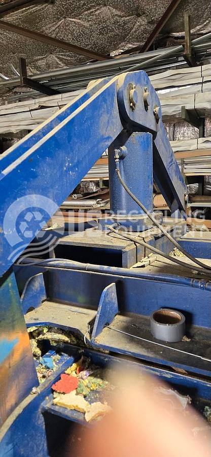 Used American Baler 5042-HE-820R Manual Tie Horizontal