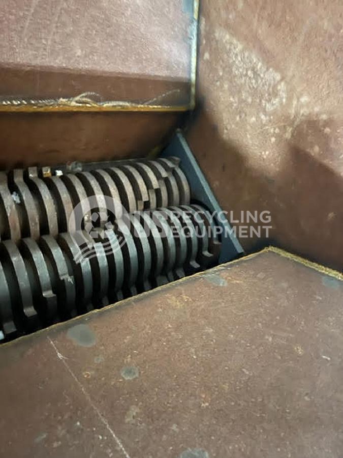 Used Shred-Tech ST 25 Dual Shaft Shredder