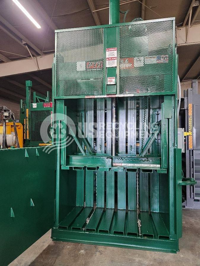 Refurbished PTR 2300HD Vertical Baler